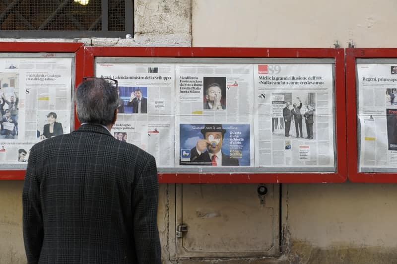 Think Like a Top Retailer to Hook New Holiday Readers